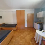 Abm Haus Apartamento *